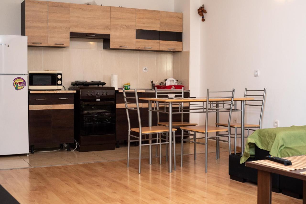 Apartament Mamaiaアパートメント エクステリア 写真